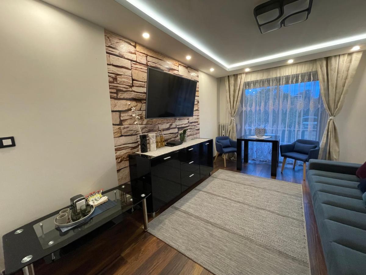 Charming Ac 2-Bedroom Apartment Antibes City Center Family, Couples Friendly Bagian luar foto
