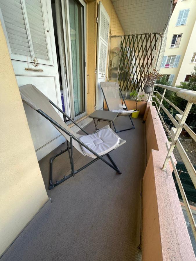 Charming Ac 2-Bedroom Apartment Antibes City Center Family, Couples Friendly Bagian luar foto