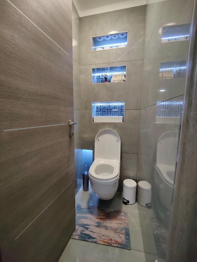 Charming Ac 2-Bedroom Apartment Antibes City Center Family, Couples Friendly Bagian luar foto