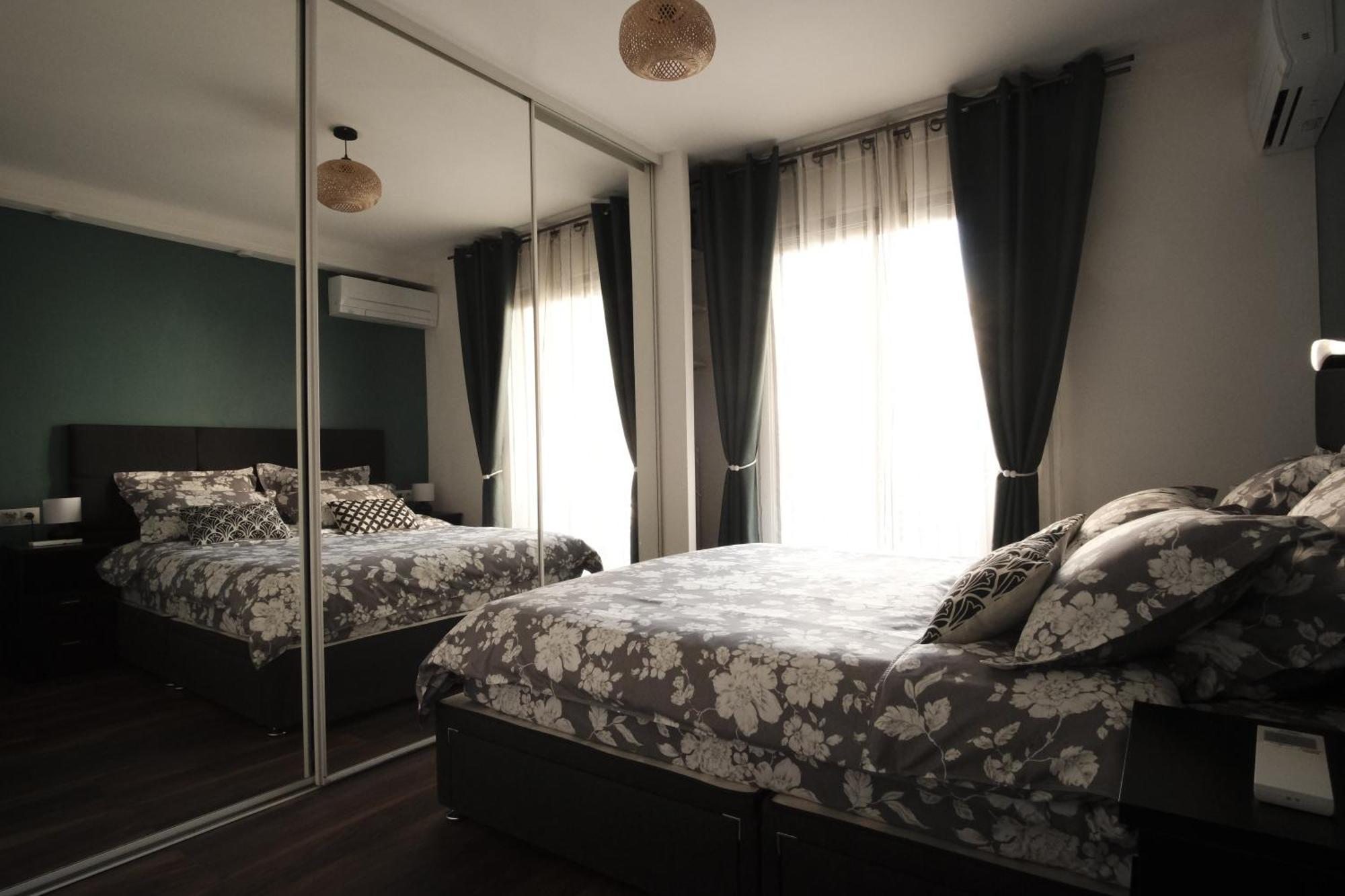 Charming Ac 2-Bedroom Apartment Antibes City Center Family, Couples Friendly Bagian luar foto